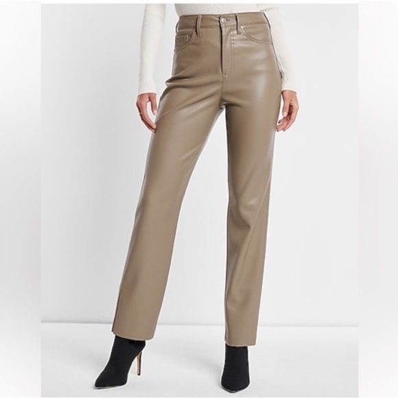 Express Pants Womens Tan Faux Leather Straight High Rise Raw Size 6R - Picture 1 of 5